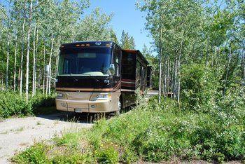 Upper Laberge Hot Springs Campground & Hostel المظهر الخارجي الصورة